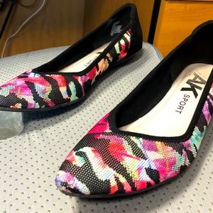 AK Sport fabric flats  beautiful bright colors   Size 8 1/2.